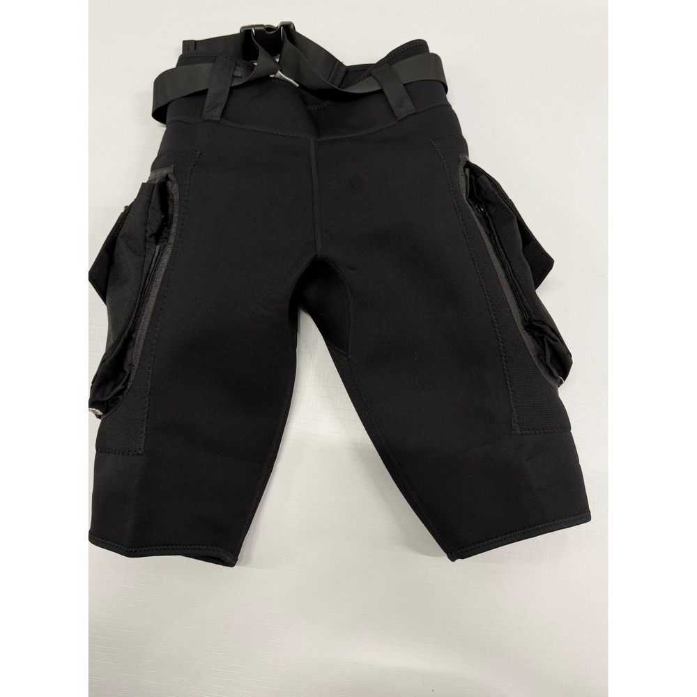 SeaSkin Black Neoprene Tech Diving Shorts with Cargo Pockets Size Medium